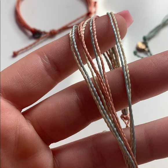 VARIETY OF PURA VIDA BRACELETS - Picture 4 of 9